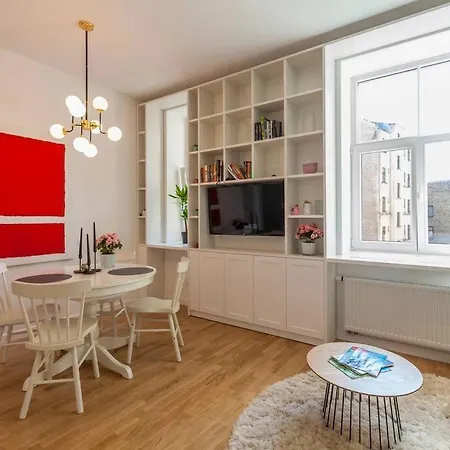 Refined In The Heart Of Apartamento Riga